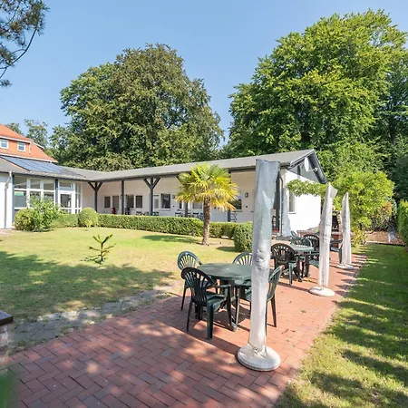 4 Kiefern, App 04 * Koserow