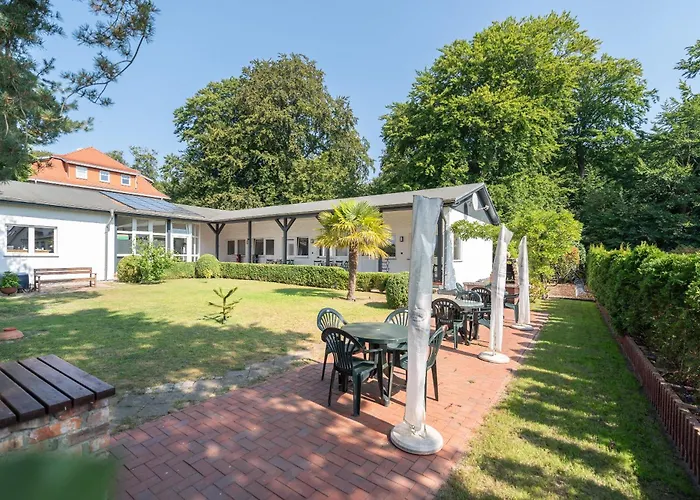 4 Kiefern, App 04 * Koserow