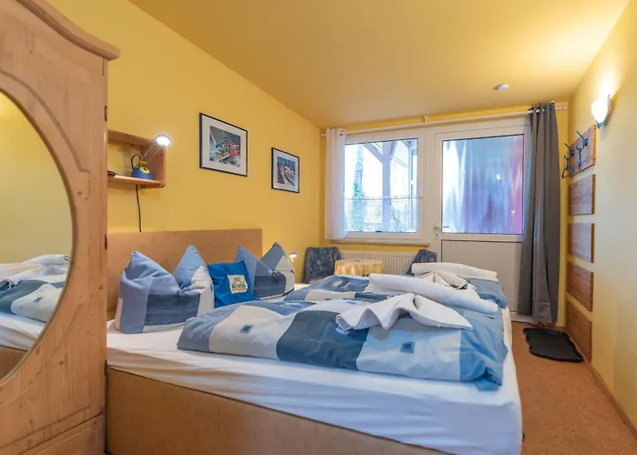 4 Kiefern, App 04 * Koserow